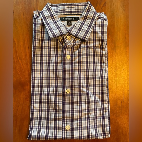 Banana Republic Non Iron Slim Fit Button Down Shirt - Picture 7 of 7